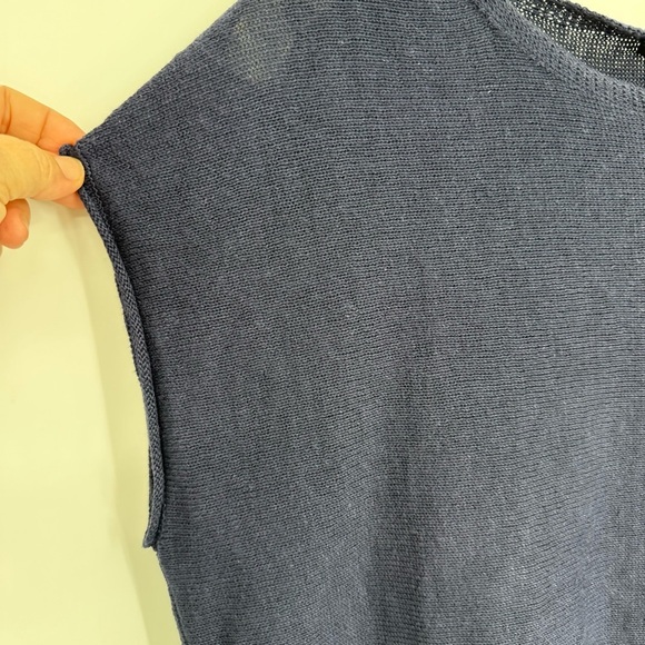 Eileen Fisher 100% Organic LINEN Blue Sleeveless Sweater Top womens size XS - Picture 5 of 9